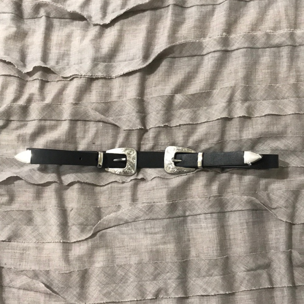 detailed belt